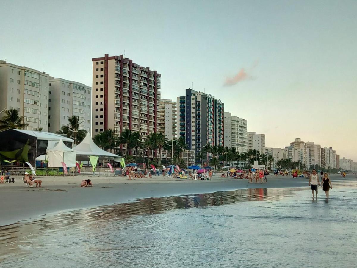 Apartamento Na Praia ปรายากรันเด ภายนอก รูปภาพ