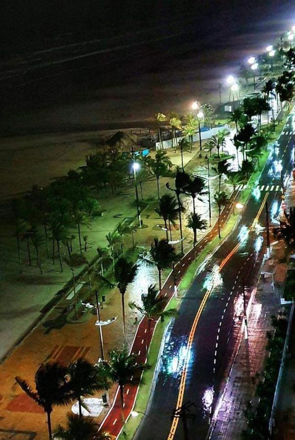 Apartamento Na Praia ปรายากรันเด ภายนอก รูปภาพ