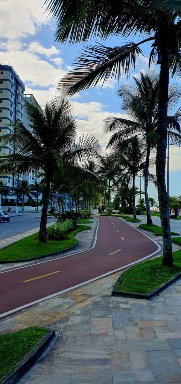 Apartamento Na Praia ปรายากรันเด ภายนอก รูปภาพ