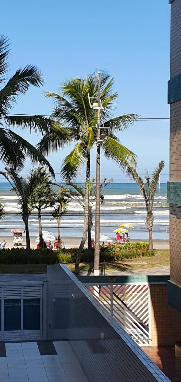 Apartamento Na Praia ปรายากรันเด ภายนอก รูปภาพ